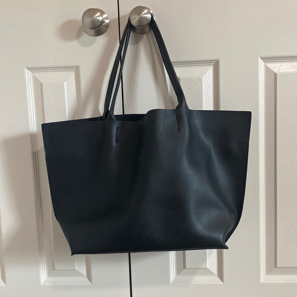 Black leather tote bag. NWOT